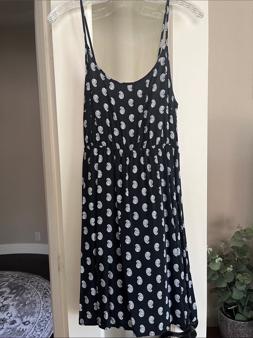 GAP Dress, Small, Black, White Paisley, Spaghetti Strap, Lightweight, Preppy